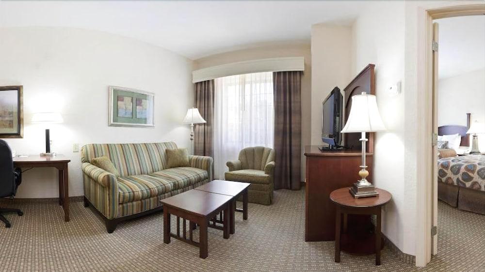 Staybridge Suites Of Durham - Chapel Hill - Rtp By Ihg מראה חיצוני תמונה