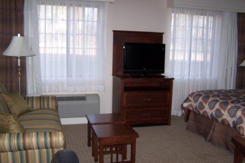 Staybridge Suites Of Durham - Chapel Hill - Rtp By Ihg מראה חיצוני תמונה