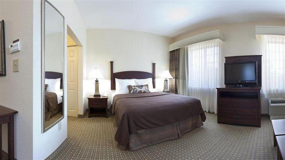 Staybridge Suites Of Durham - Chapel Hill - Rtp By Ihg מראה חיצוני תמונה