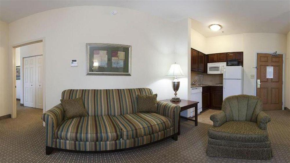 Staybridge Suites Of Durham - Chapel Hill - Rtp By Ihg מראה חיצוני תמונה